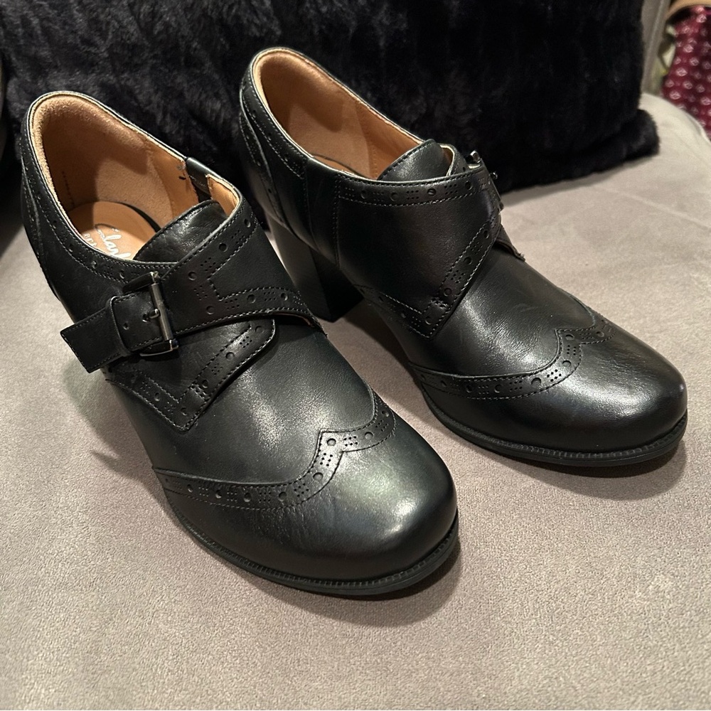Clarks Ciera Tide' Bootie Black Leather Wingtip Slip On Ankle Boot Size 10 M